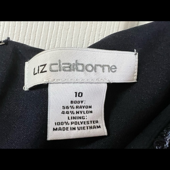 Liz Claiborne Navy Blue Sleeveless Lace dress that zips up in the back - size 10 - Picture 5 of 6
